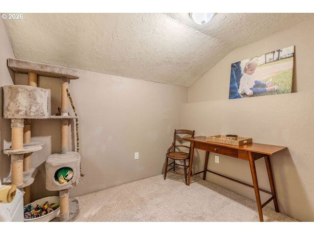 105 Nw 13TH St, Gresham, OR 97030