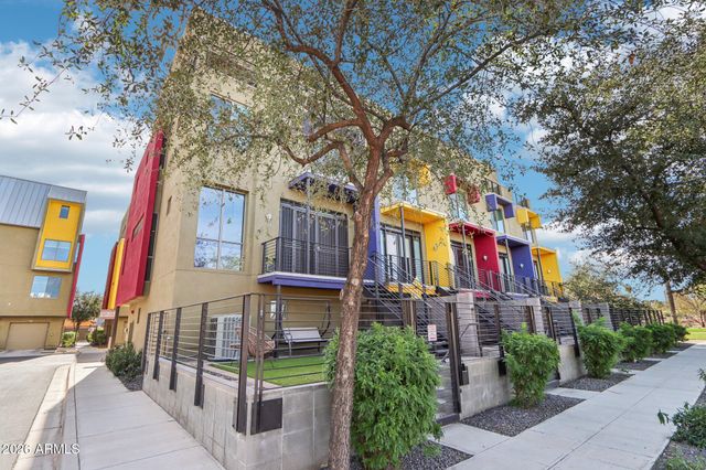 524 E AMES Place, Phoenix, AZ 85004