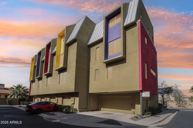 524 E AMES Place, Phoenix, AZ 85004