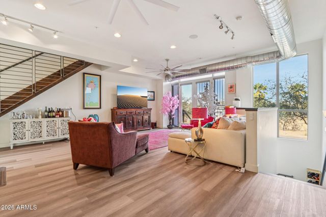 524 E AMES Place, Phoenix, AZ 85004