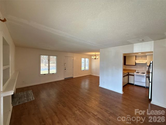 1823 J Julian Lane C, Charlotte, NC 28208