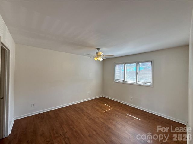 1823 J Julian Lane C, Charlotte, NC 28208