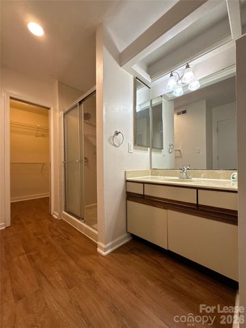 1823 J Julian Lane C, Charlotte, NC 28208