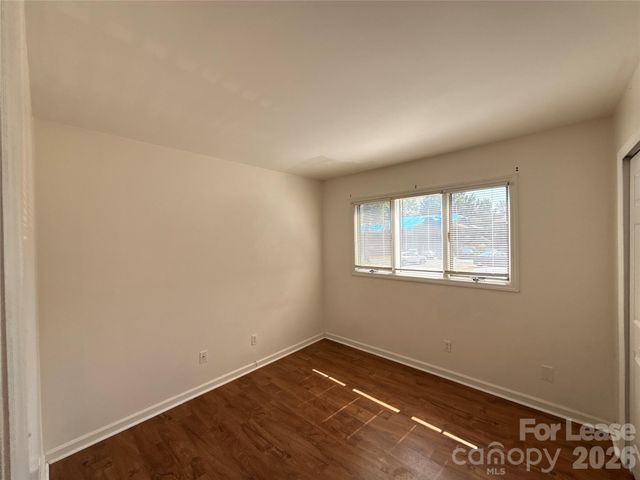 1823 J Julian Lane C, Charlotte, NC 28208