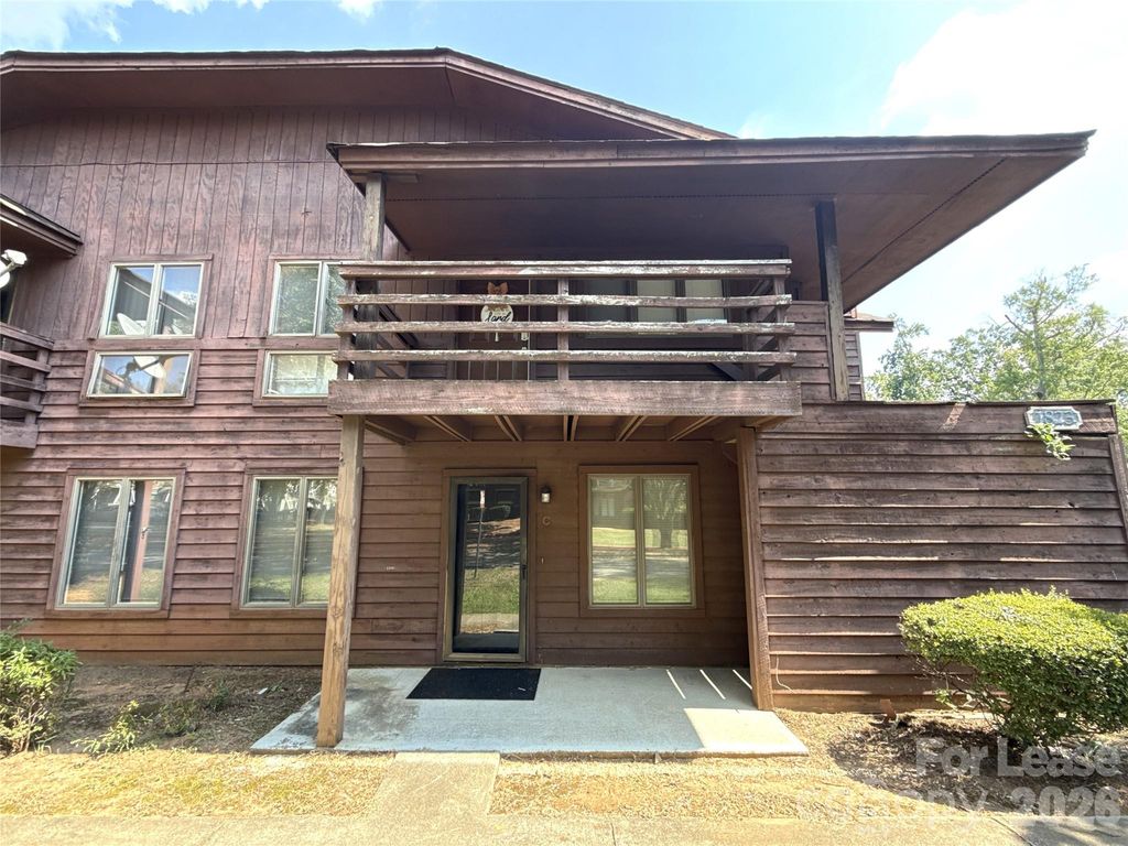 1823 J Julian Lane C, Charlotte, NC 28208