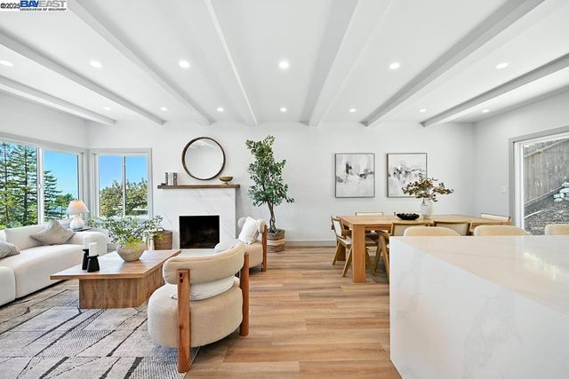 411 Vassar Ave, Berkeley, CA 94708