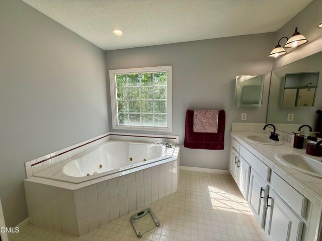 104 Kiowa Cove, Louisburg, NC 27549