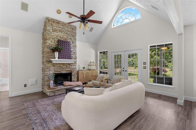 21818 Big River Drive, Magnolia, TX 77355