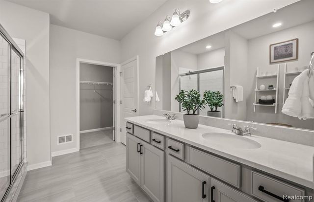 3046 Sheffield Circle, Clarkston, MI 48346