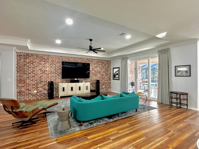 335 E Club House Drive, Freeport, FL 32439