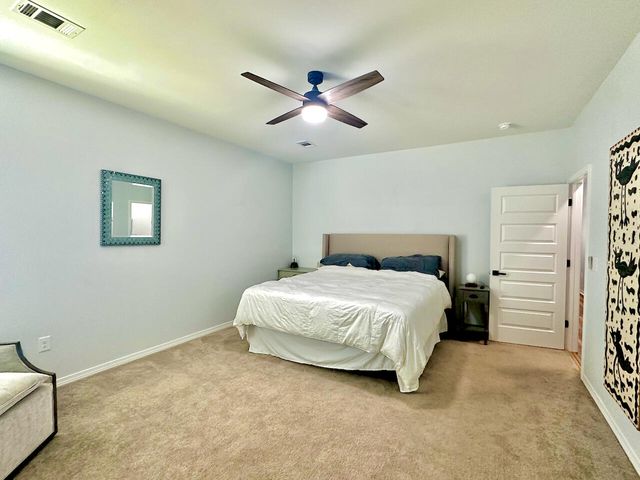 335 E Club House Drive, Freeport, FL 32439