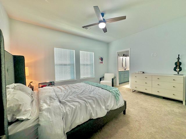 335 E Club House Drive, Freeport, FL 32439