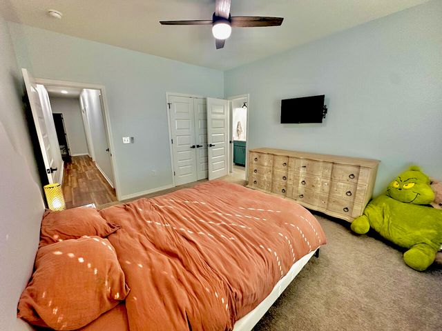 335 E Club House Drive, Freeport, FL 32439