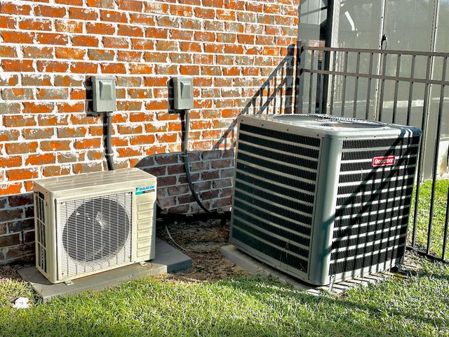 335 E Club House Drive, Freeport, FL 32439