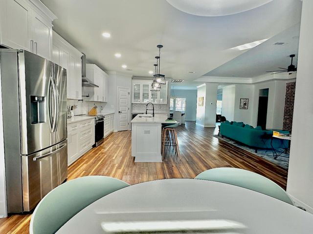 335 E Club House Drive, Freeport, FL 32439