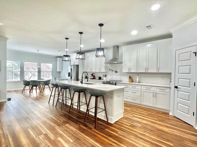 335 E Club House Drive, Freeport, FL 32439