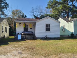 208 Clay Street, Kinston, NC 28501