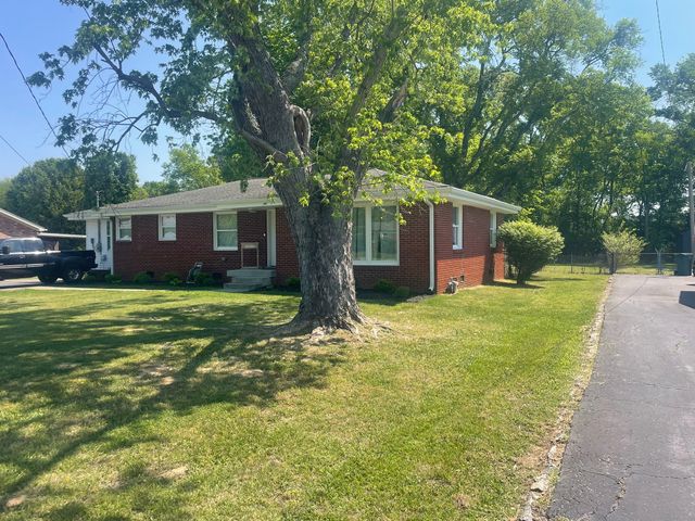 205 Winwood Dr, Lebanon, TN 37087