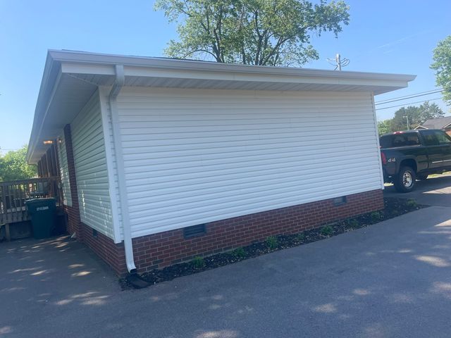 205 Winwood Dr, Lebanon, TN 37087