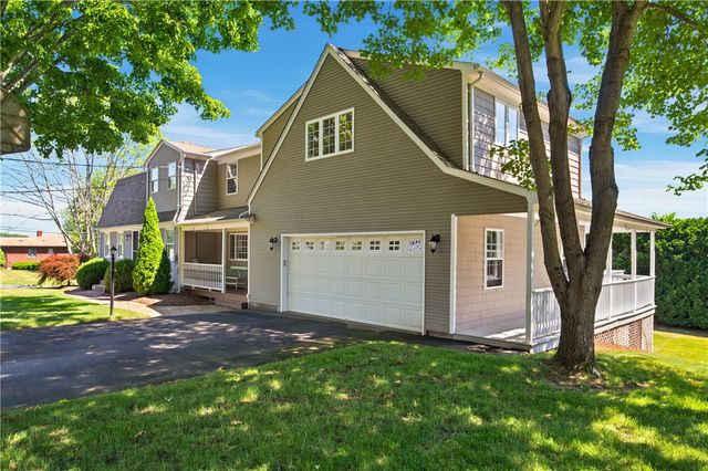 11 Hayfield Lane, Cumberland, RI 02864