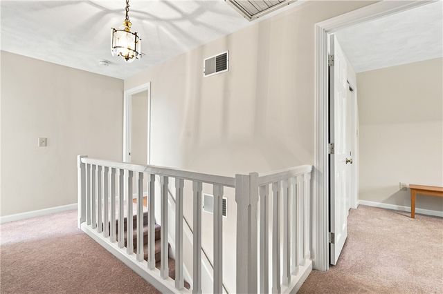 11 Hayfield Lane, Cumberland, RI 02864