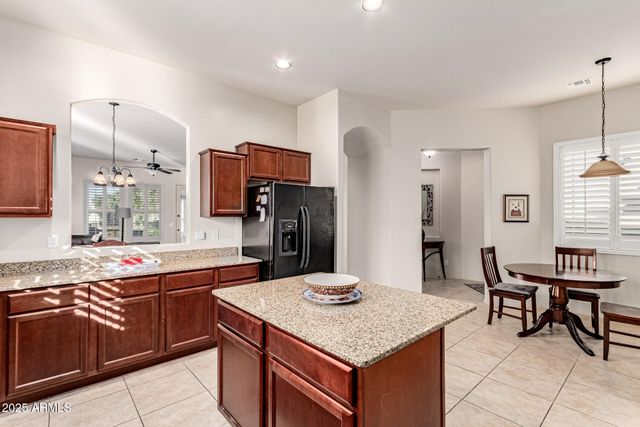 6202 E MCKELLIPS Road 135, Mesa, AZ 85215