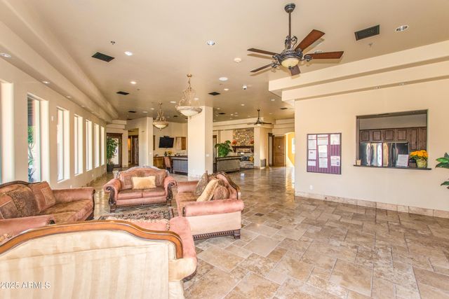 6202 E MCKELLIPS Road 135, Mesa, AZ 85215