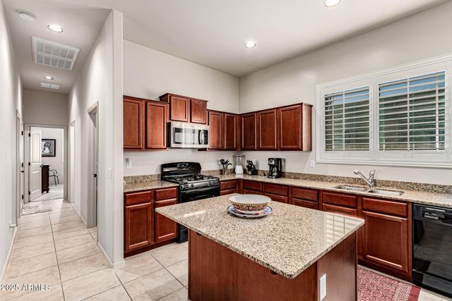 6202 E MCKELLIPS Road 135, Mesa, AZ 85215