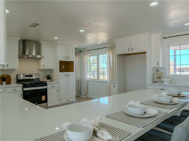 15801 Malpais Lane, Victorville, CA 92394