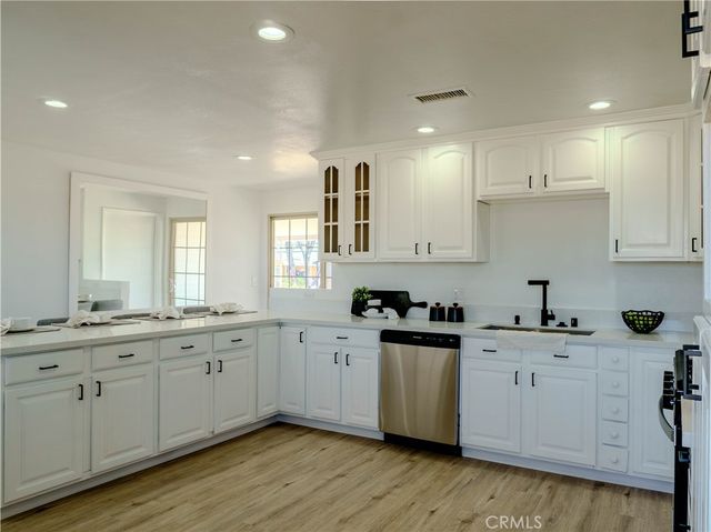 15801 Malpais Lane, Victorville, CA 92394