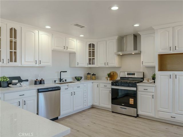 15801 Malpais Lane, Victorville, CA 92394