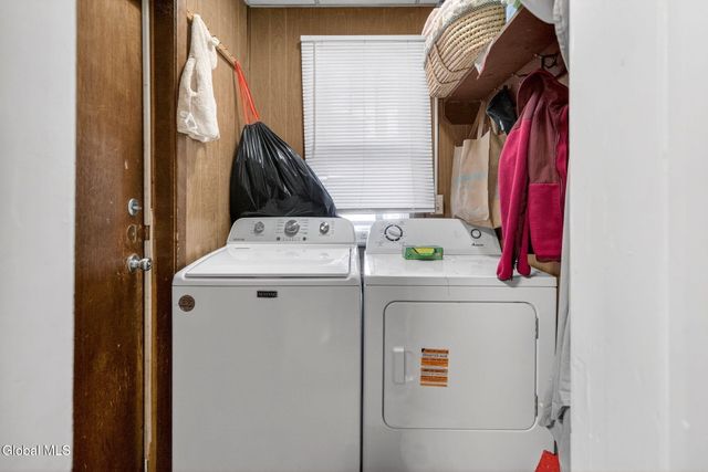 31 N Lake Avenue, Troy, NY 12180