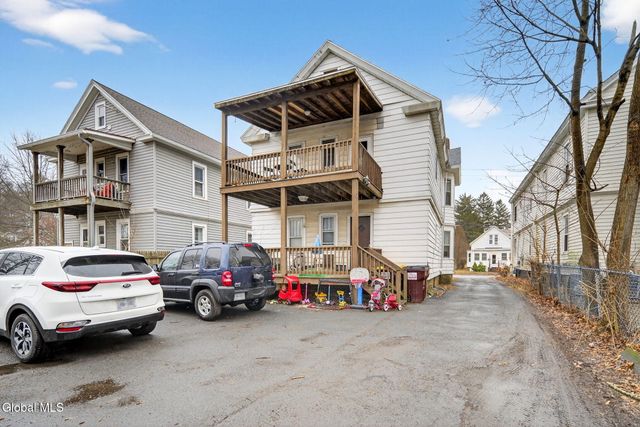 31 N Lake Avenue, Troy, NY 12180