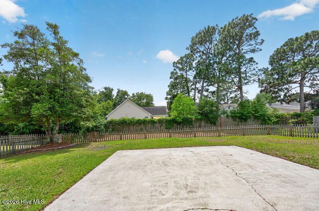 811 Gordon Woods Road, Wilmington, NC 28411