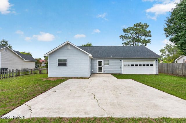 811 Gordon Woods Road, Wilmington, NC 28411