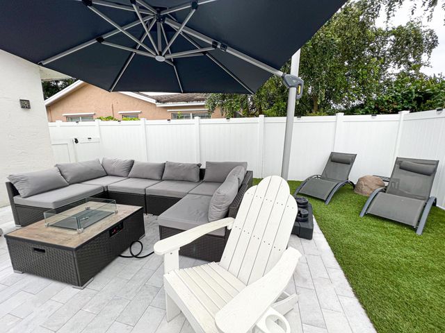 8912 SW 6th Street, Boca Raton, FL 33433