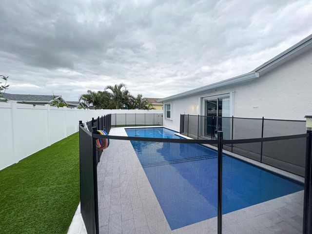 8912 SW 6th Street, Boca Raton, FL 33433