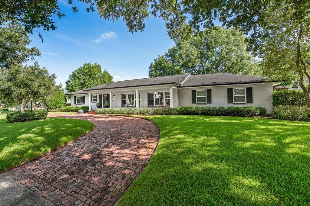 Image 2 of property listing at 1613 BIMINI DRIVE, Orlando, FL 32806