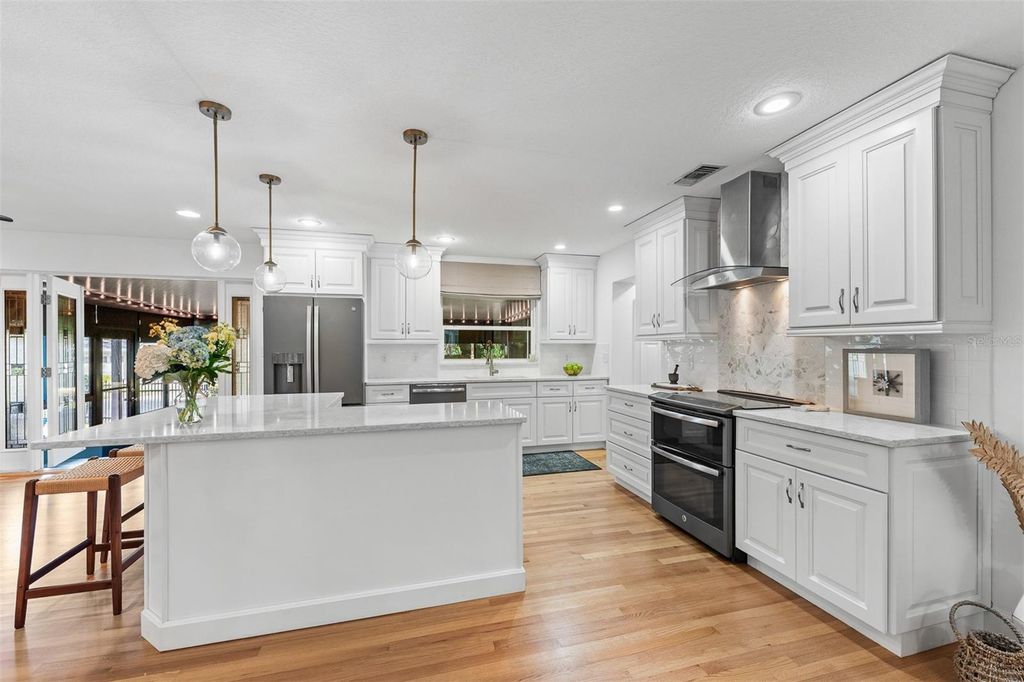 Image 13 of property listing at 1613 BIMINI DRIVE, Orlando, FL 32806