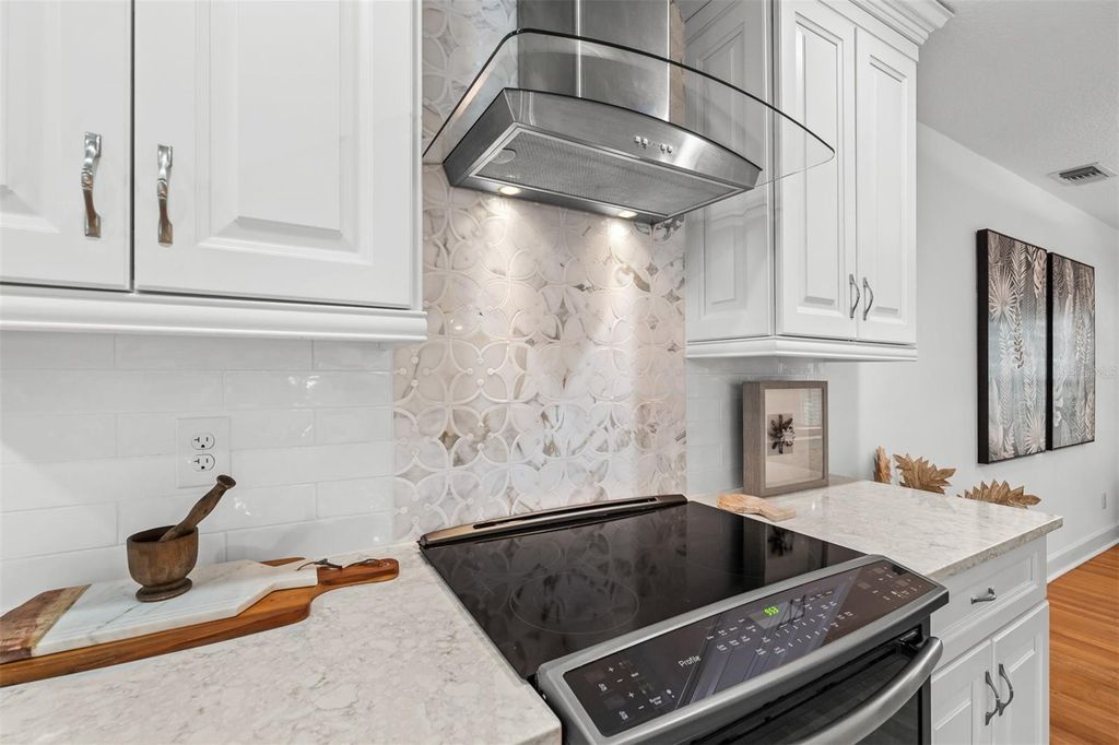 Image 18 of property listing at 1613 BIMINI DRIVE, Orlando, FL 32806