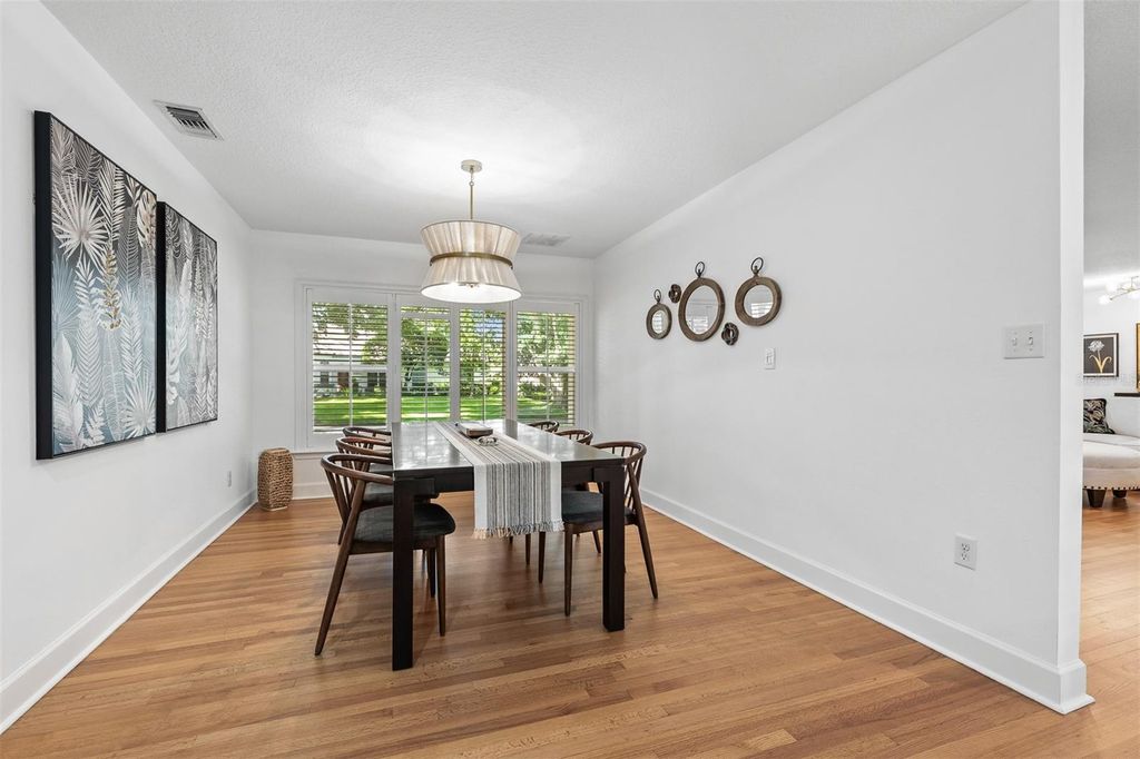 Image 21 of property listing at 1613 BIMINI DRIVE, Orlando, FL 32806