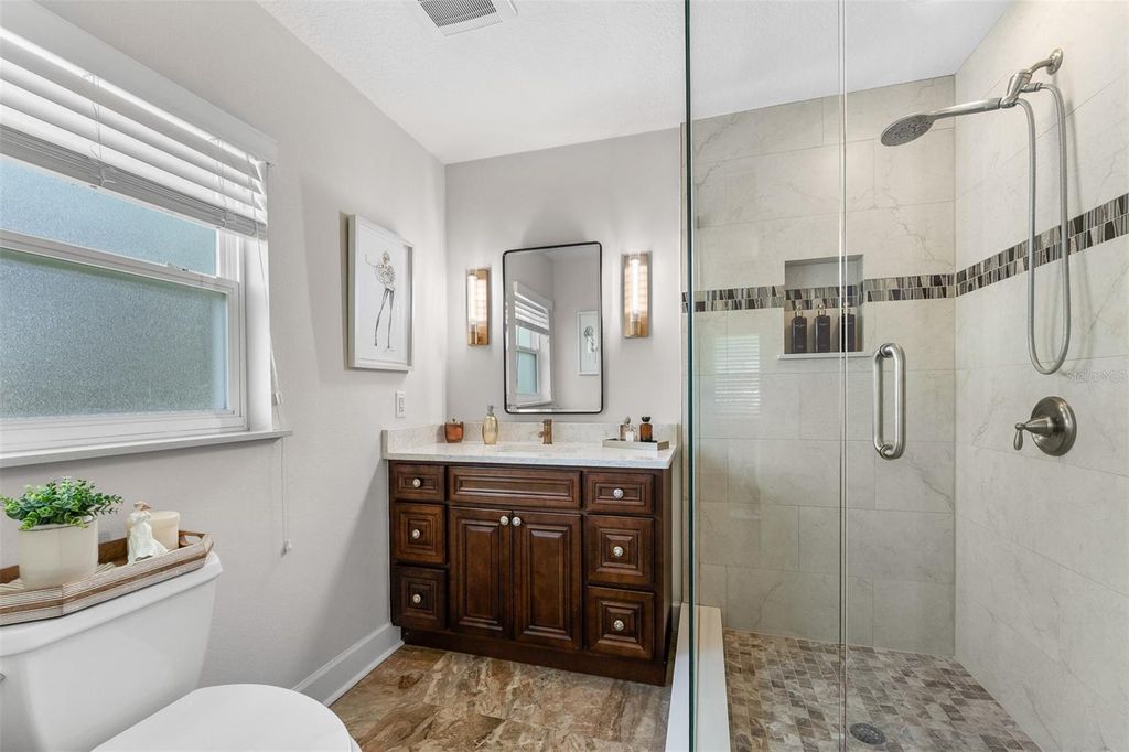 Image 26 of property listing at 1613 BIMINI DRIVE, Orlando, FL 32806