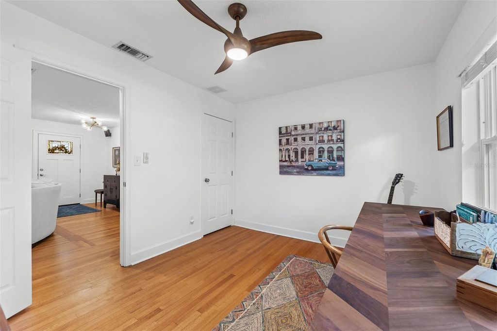 Image 30 of property listing at 1613 BIMINI DRIVE, Orlando, FL 32806