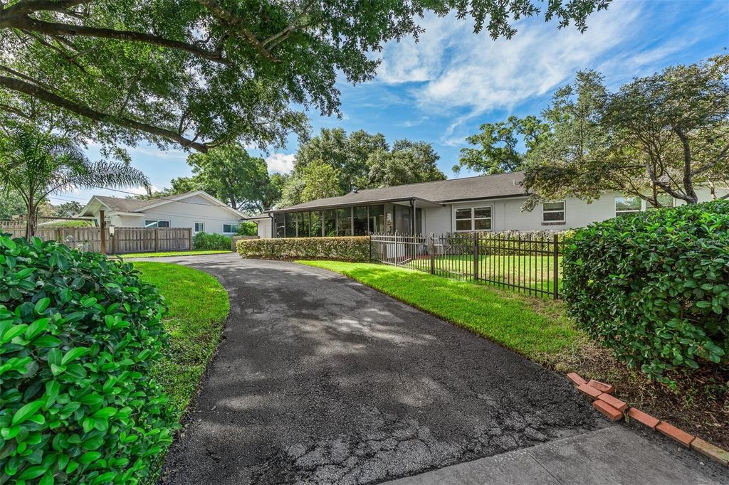 Image 40 of property listing at 1613 BIMINI DRIVE, Orlando, FL 32806