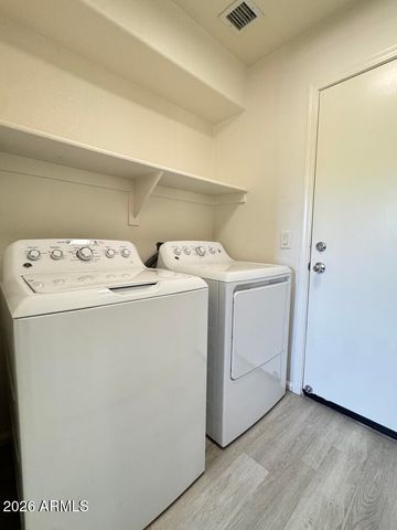 2458 W Via Dona Road, Phoenix, AZ 85085