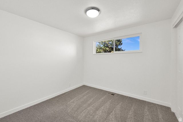 31 W GORDON AVE, Layton, UT 84041