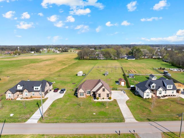 2058 Halls Mill Rd, Unionville, TN 37180