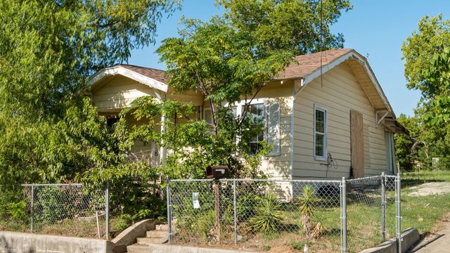 414 N Patton Avenue, Dallas, TX 75203