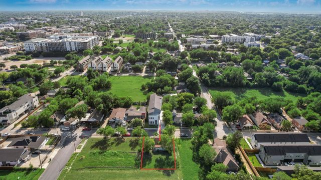 414 N Patton Avenue, Dallas, TX 75203