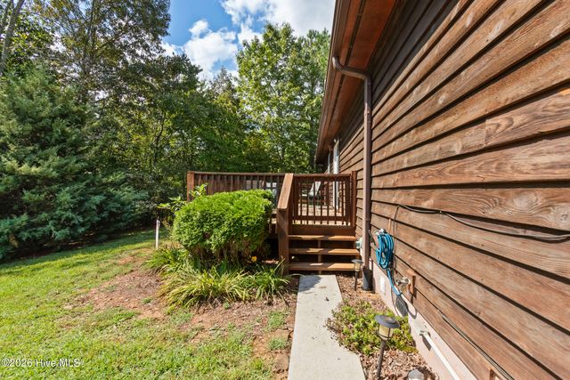 138 Foothill Estates Lane, Murphy, NC 28906